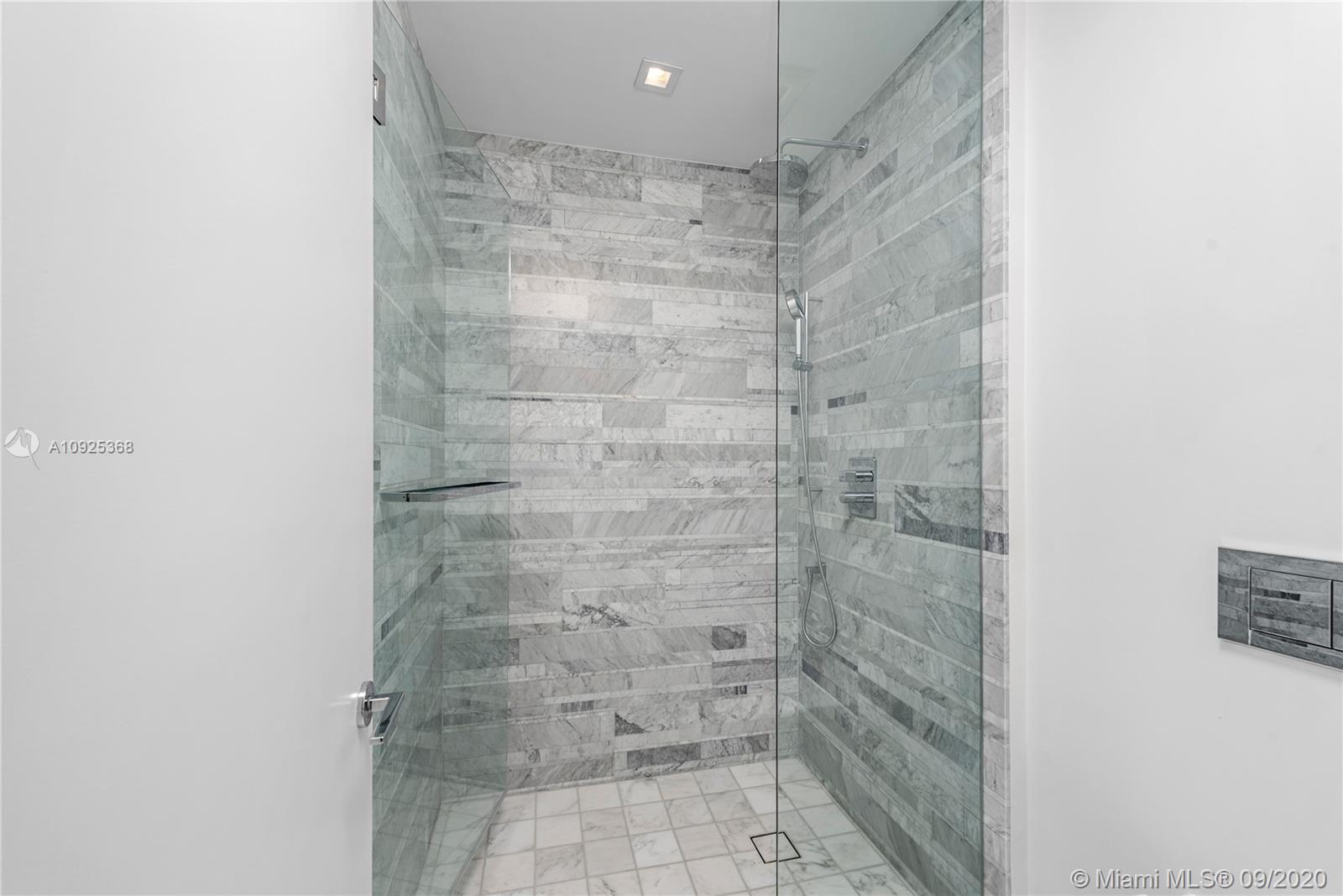 OCEANA BAL HARBOUR CONDO - Residential