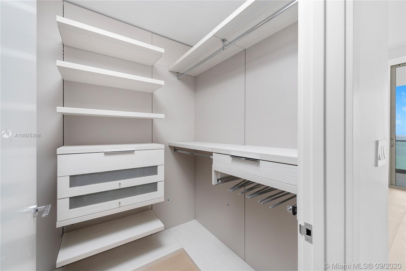 OCEANA BAL HARBOUR CONDO - Residential