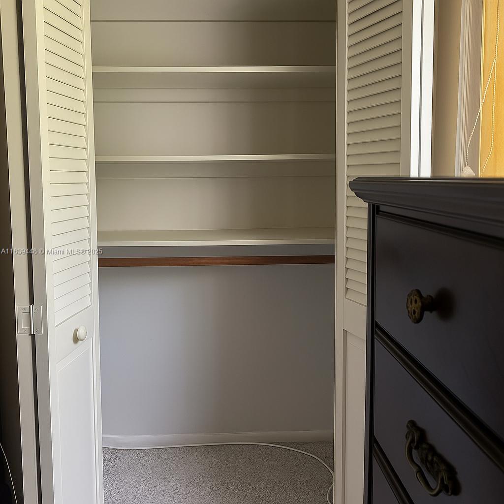 Oriole Golf &Tennis Club - Residential