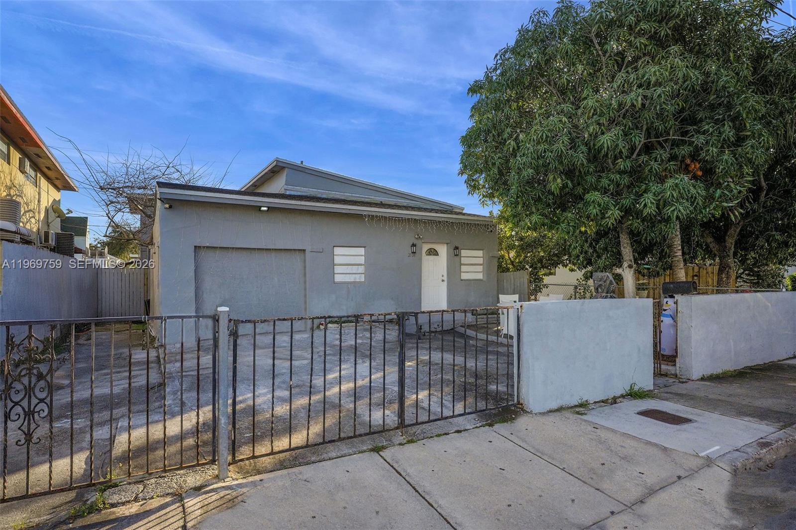 SUPERIOR PARK - Residential