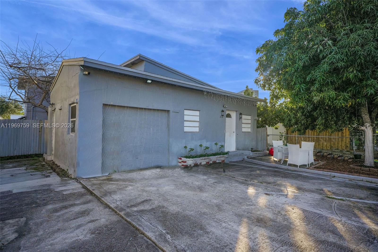 SUPERIOR PARK - Residential