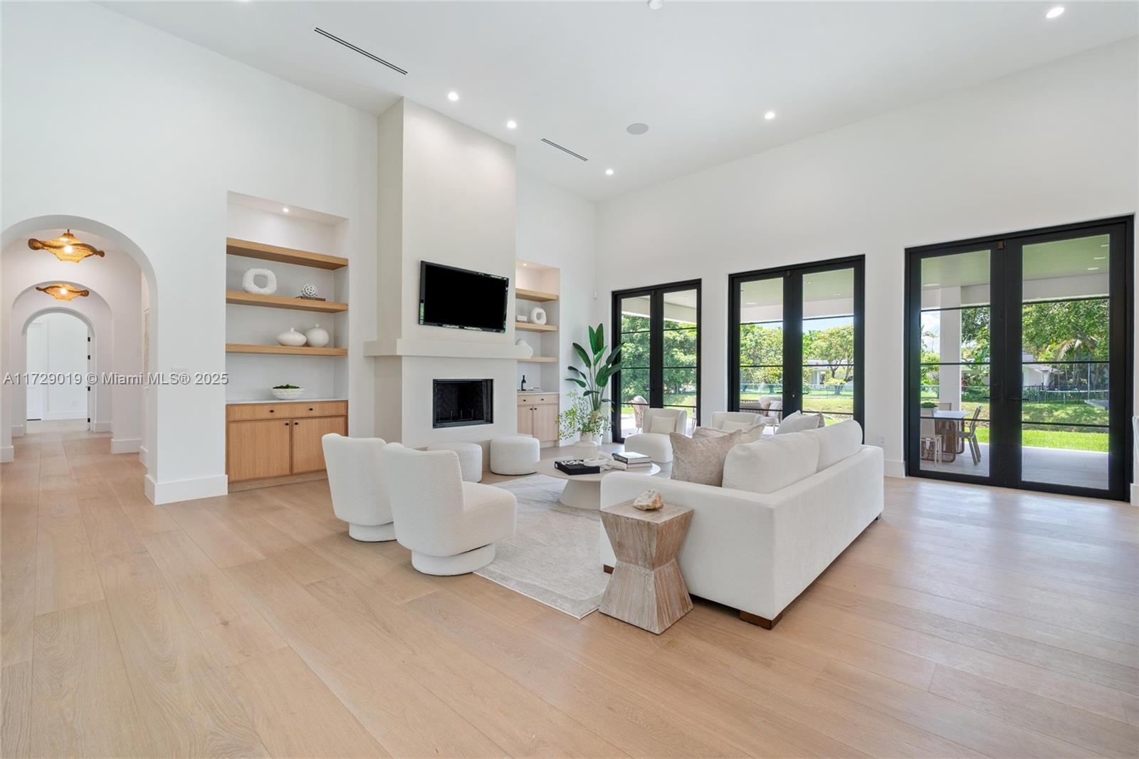 KENDALL PARK ESTATES - Residential