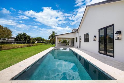 A home in Pinecrest