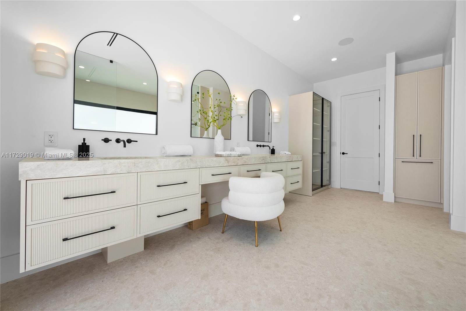 KENDALL PARK ESTATES - Residential