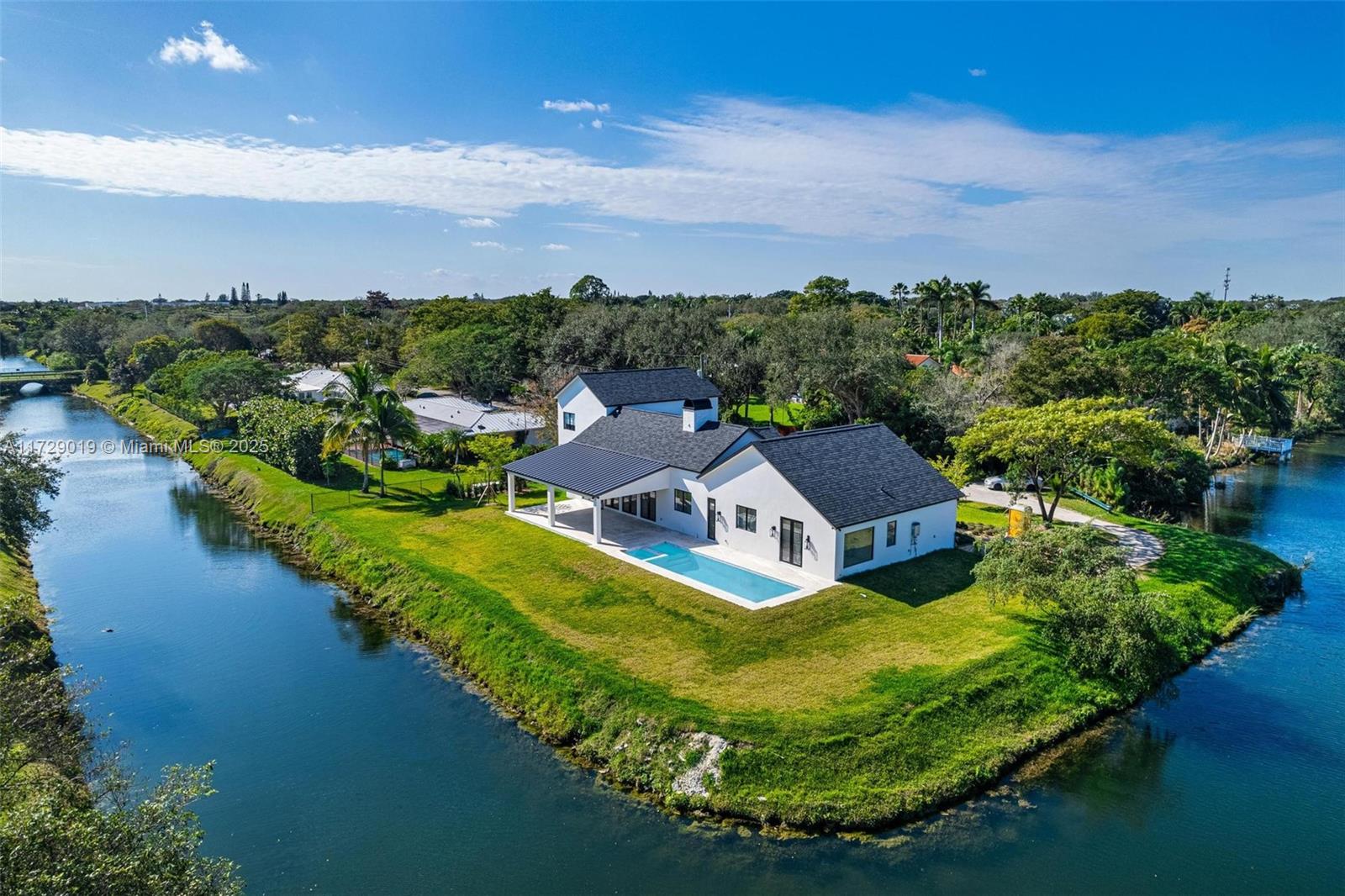 KENDALL PARK ESTATES - Residential