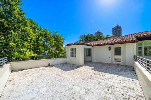 Tiny photo for 4731 Pine Tree Dr, Miami Beach, FL 33140 (MLS # A12027046)