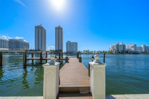 Tiny photo for 4731 Pine Tree Dr, Miami Beach, FL 33140 (MLS # A12027046)