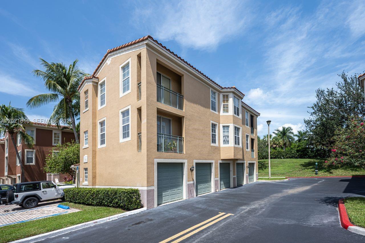 11780 Saint Andrews Pl 208