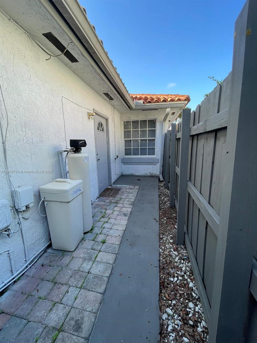 Rental Property at Address Not Disclosed, Miami, Broward County, Florida - Bedrooms: 1 
Bathrooms: 1  - $1,200 MO.