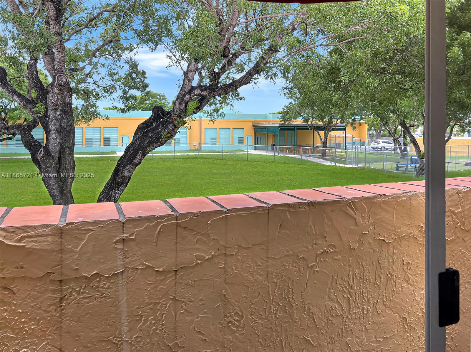 GABLES II TOWNHOMES CONDO - Residential Lease