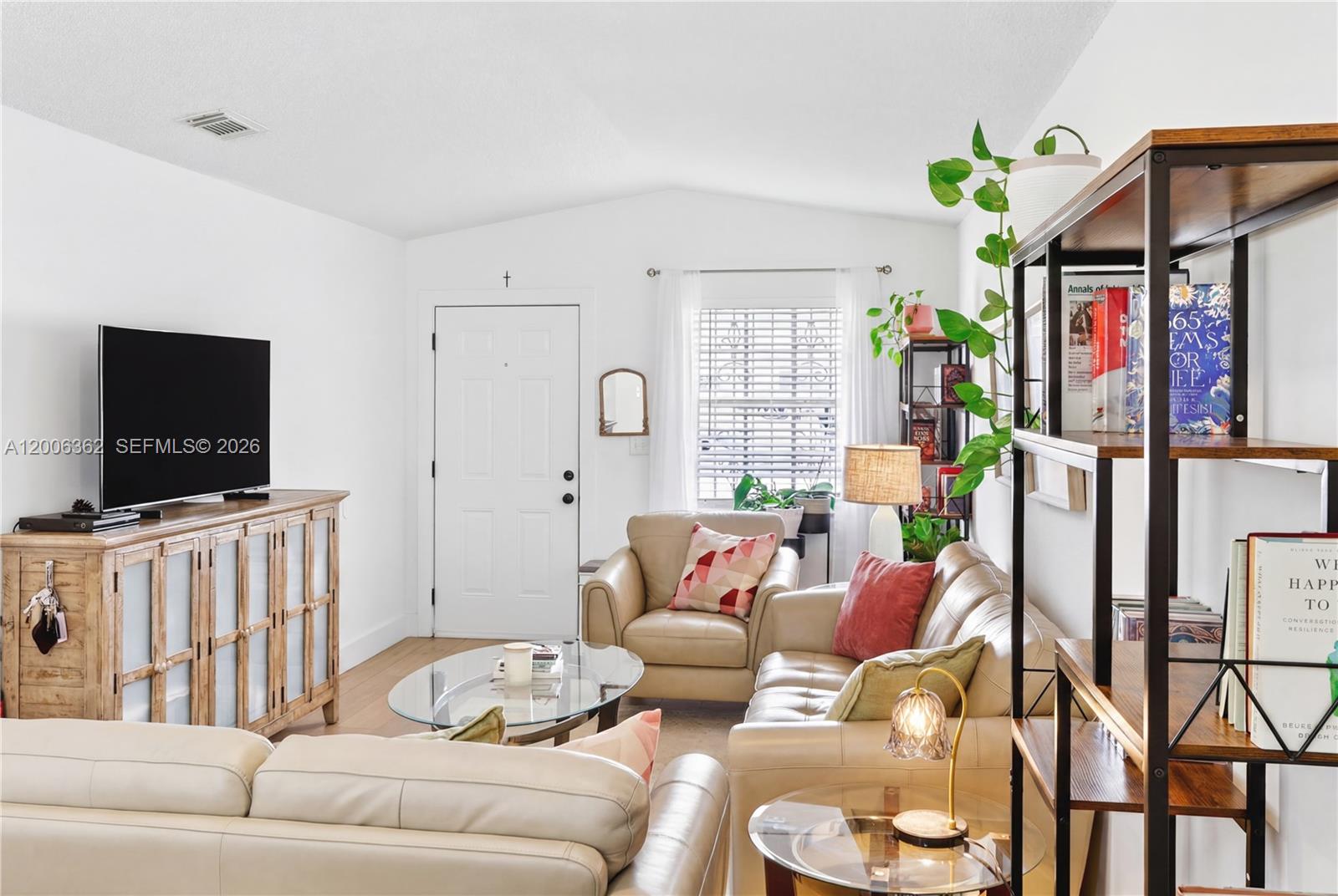 GALERIA II CONDO - Residential