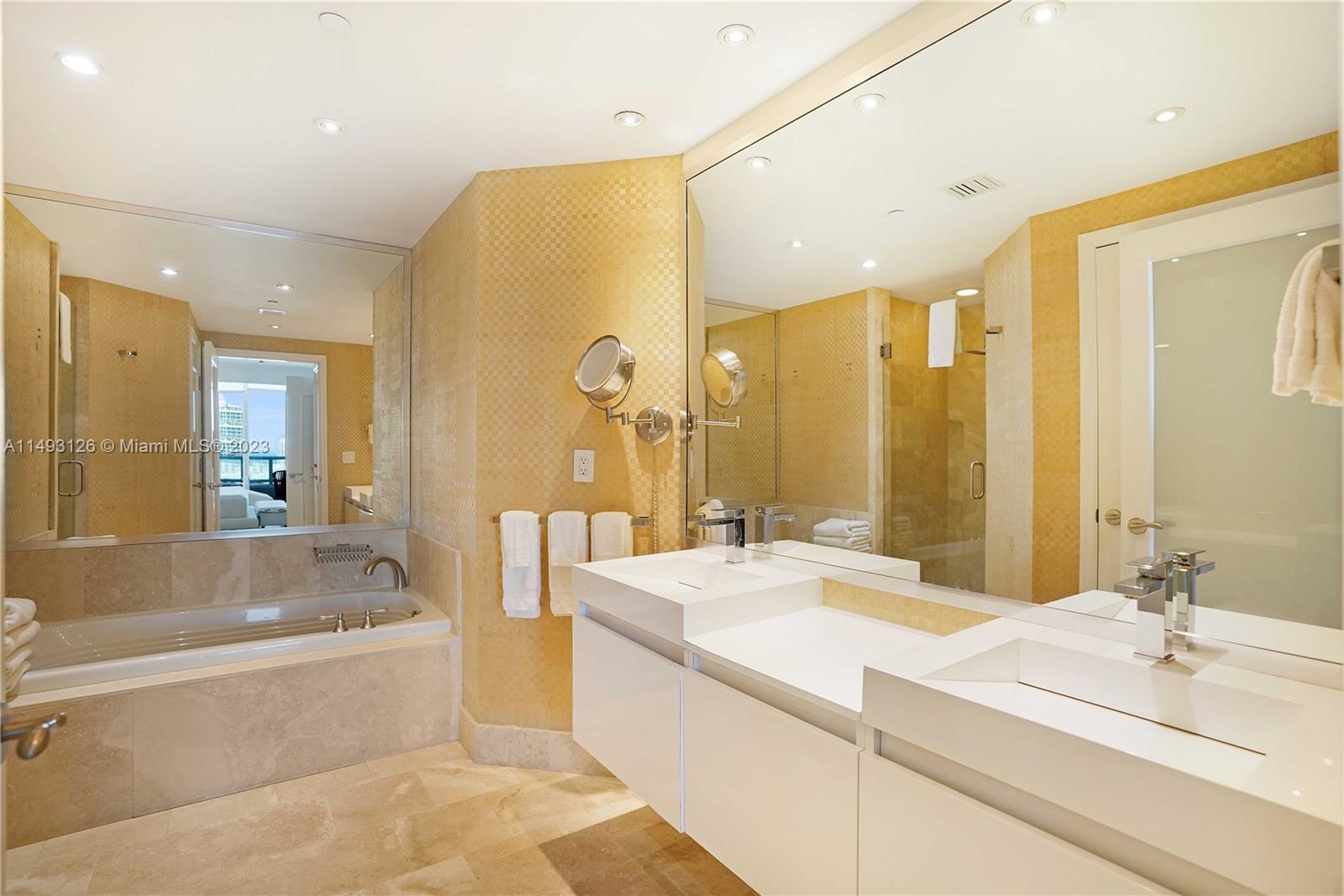 FONTAINEBLEAU II CONDO - Residential