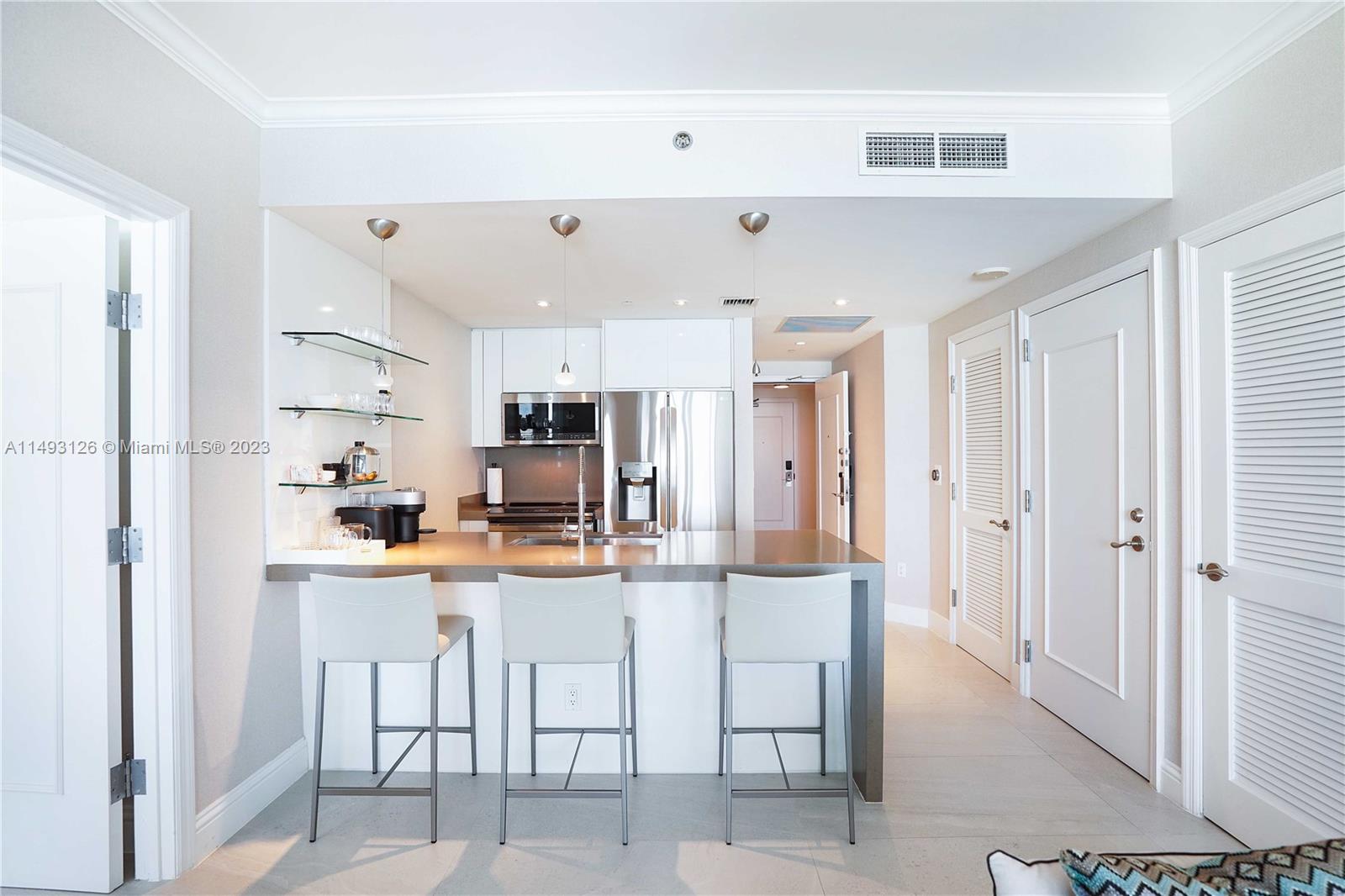 FONTAINEBLEAU II CONDO - Residential