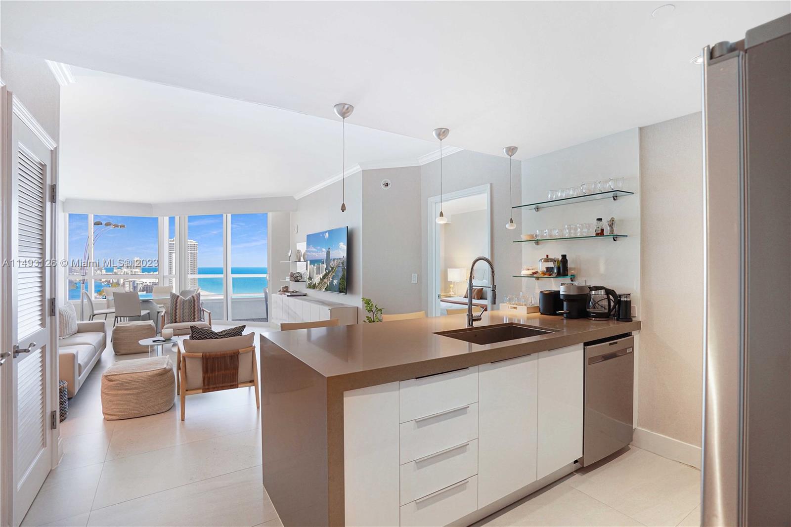 FONTAINEBLEAU II CONDO - Residential