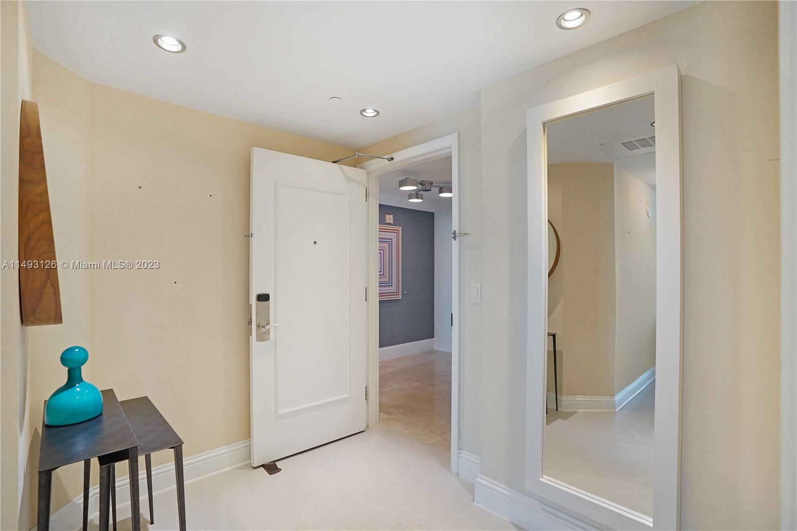 FONTAINEBLEAU II CONDO - Residential