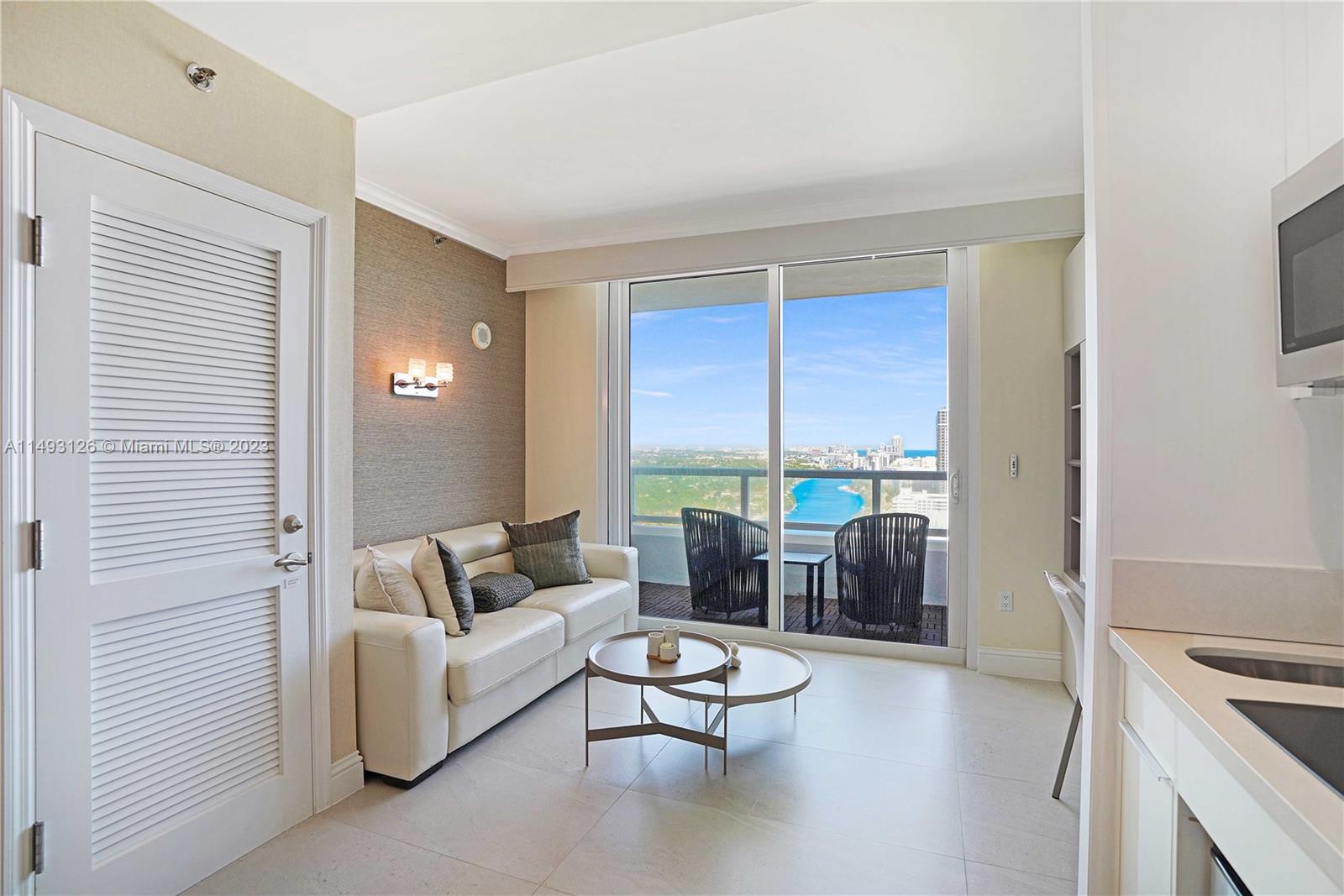 FONTAINEBLEAU II CONDO - Residential