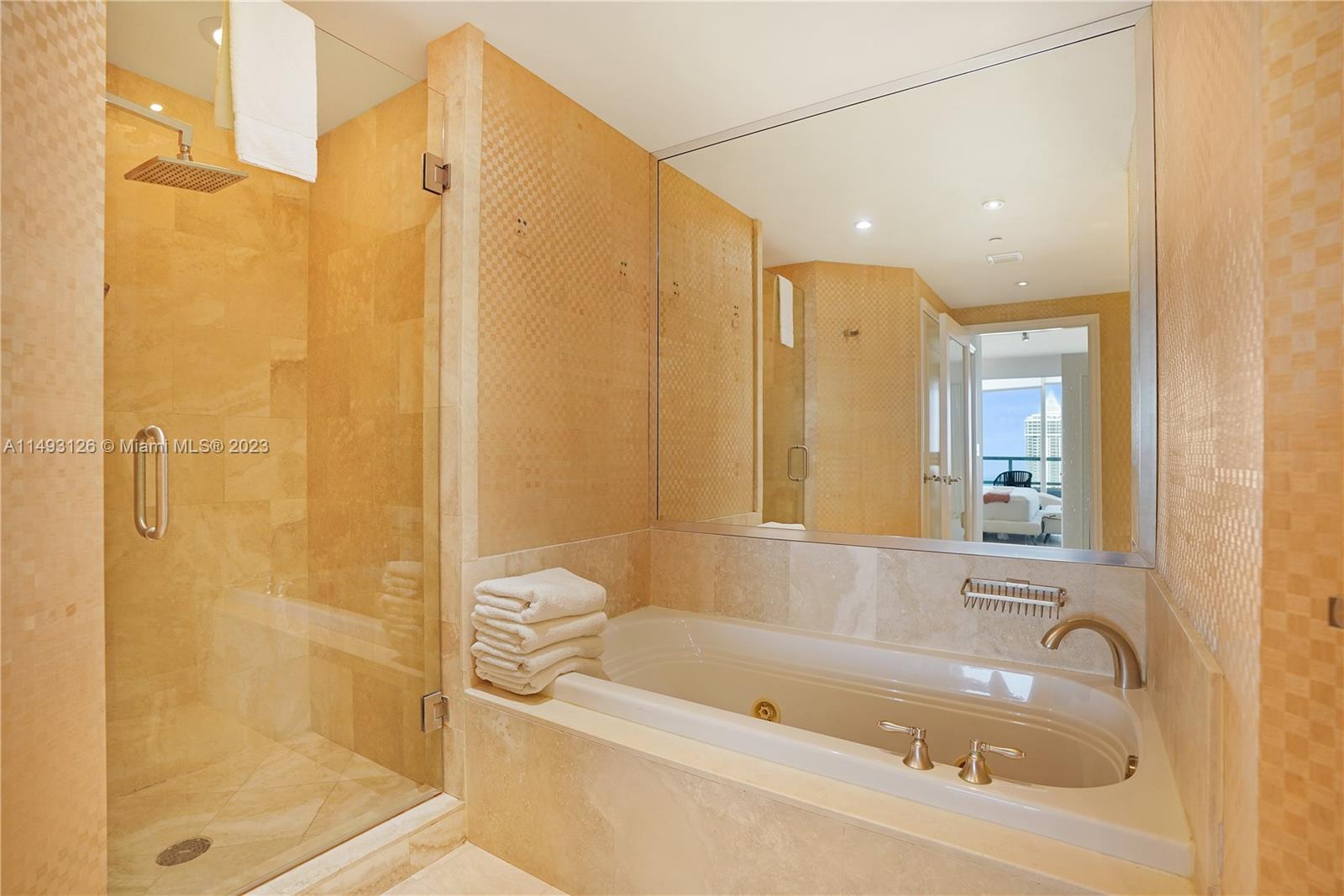 FONTAINEBLEAU II CONDO - Residential