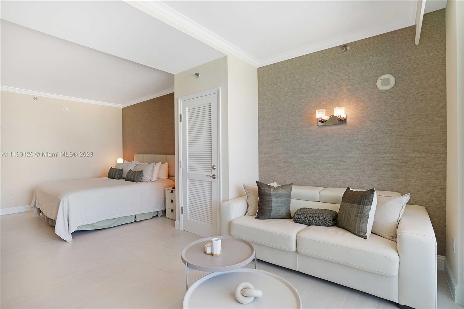 FONTAINEBLEAU II CONDO - Residential