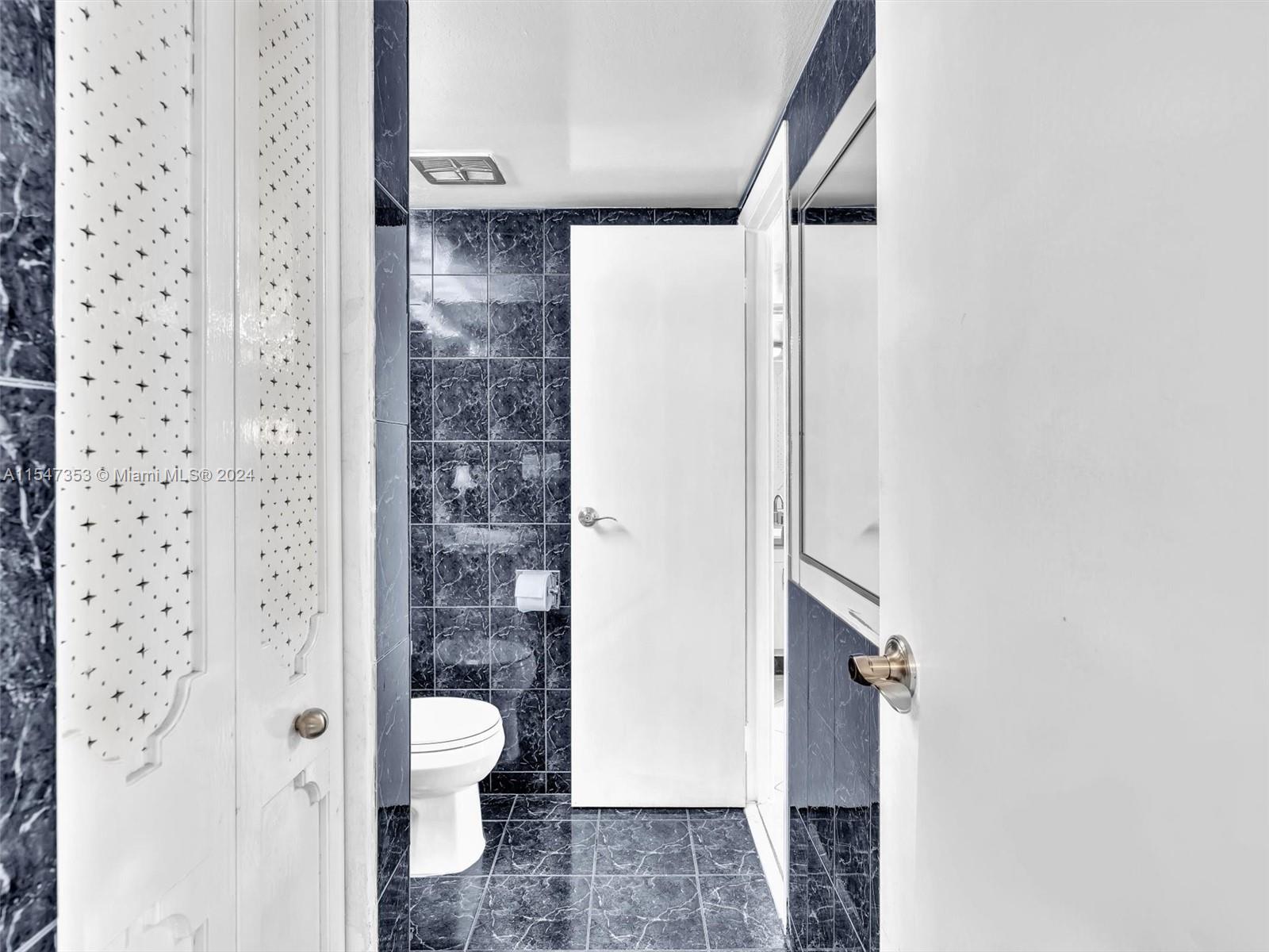 BISCAYA IV CONDO - Residential