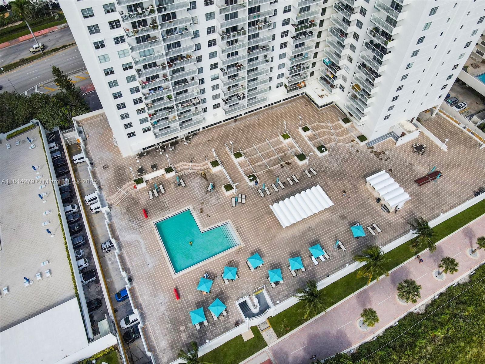 5701 Collins Ave 619, Miami Beach, Miami-Dade County, Florida - 1 Bedrooms  
2 Bathrooms - 