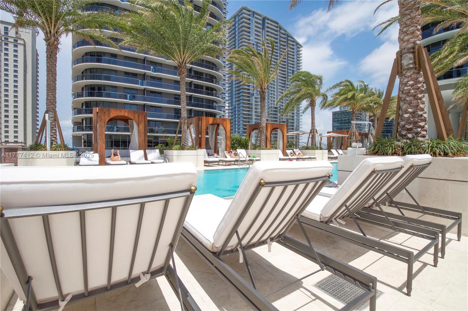 801 SMA RESIDENCES CONDO - Residential