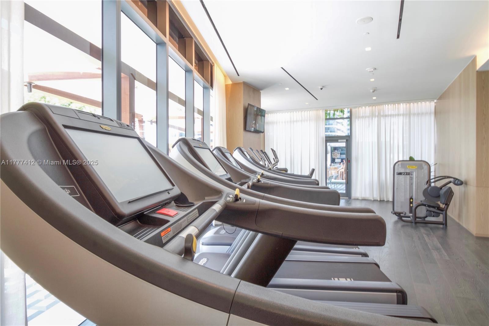 801 SMA RESIDENCES CONDO - Residential