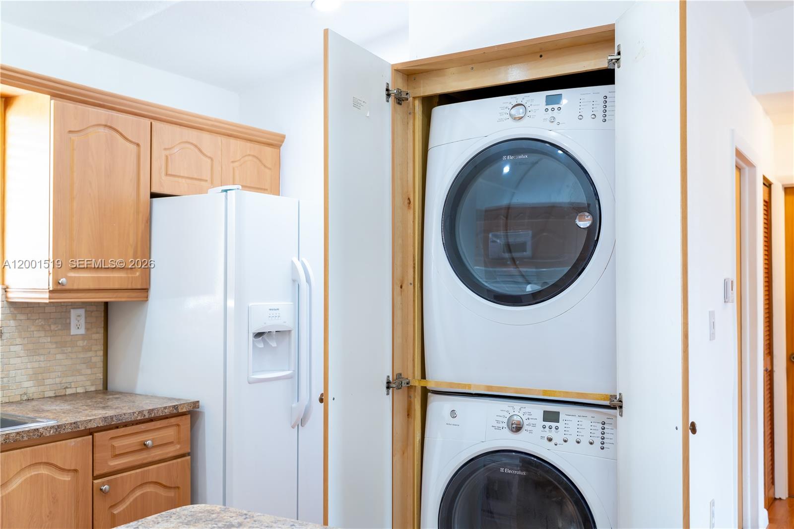 10017 W Okeechobee Rd 202