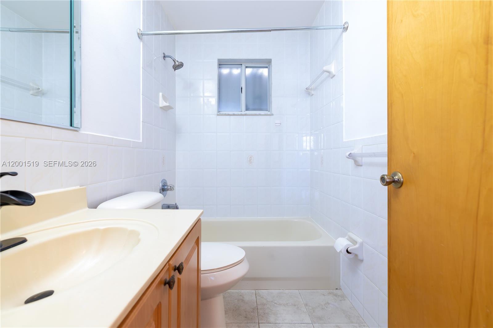 SILVER GARDENS CONDO - Residential Lease