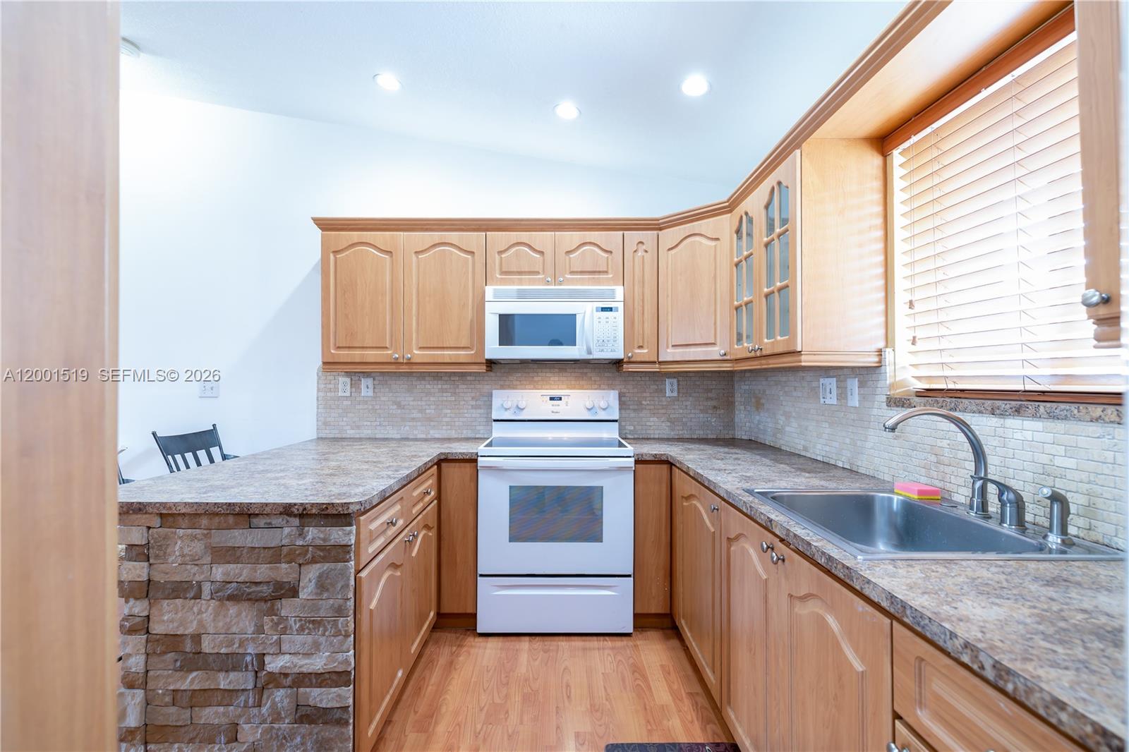 SILVER GARDENS CONDO - Residential Lease