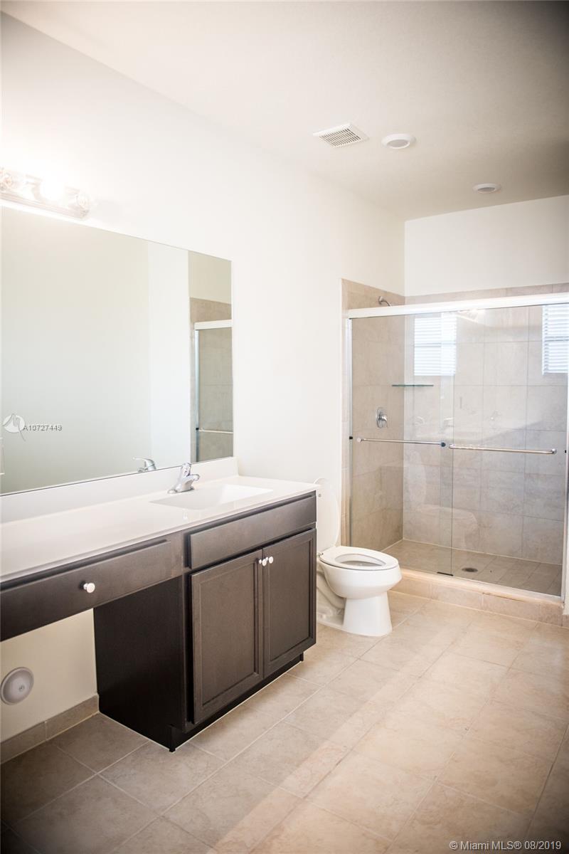 COCO PALM ESTATES - Residential Lease