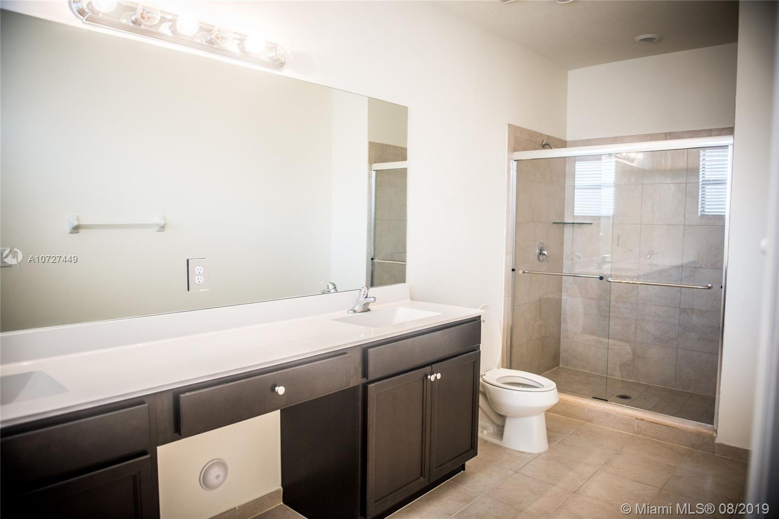 COCO PALM ESTATES - Residential Lease