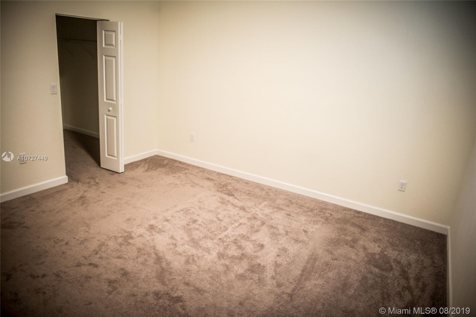 COCO PALM ESTATES - Residential Lease