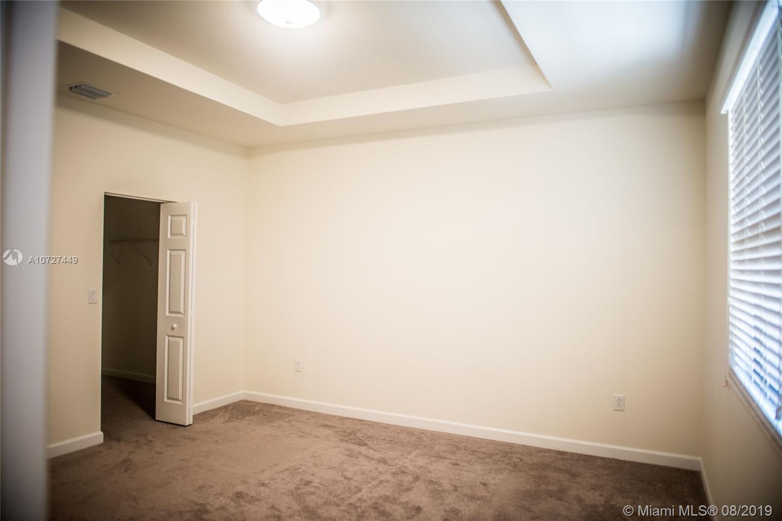 COCO PALM ESTATES - Residential Lease