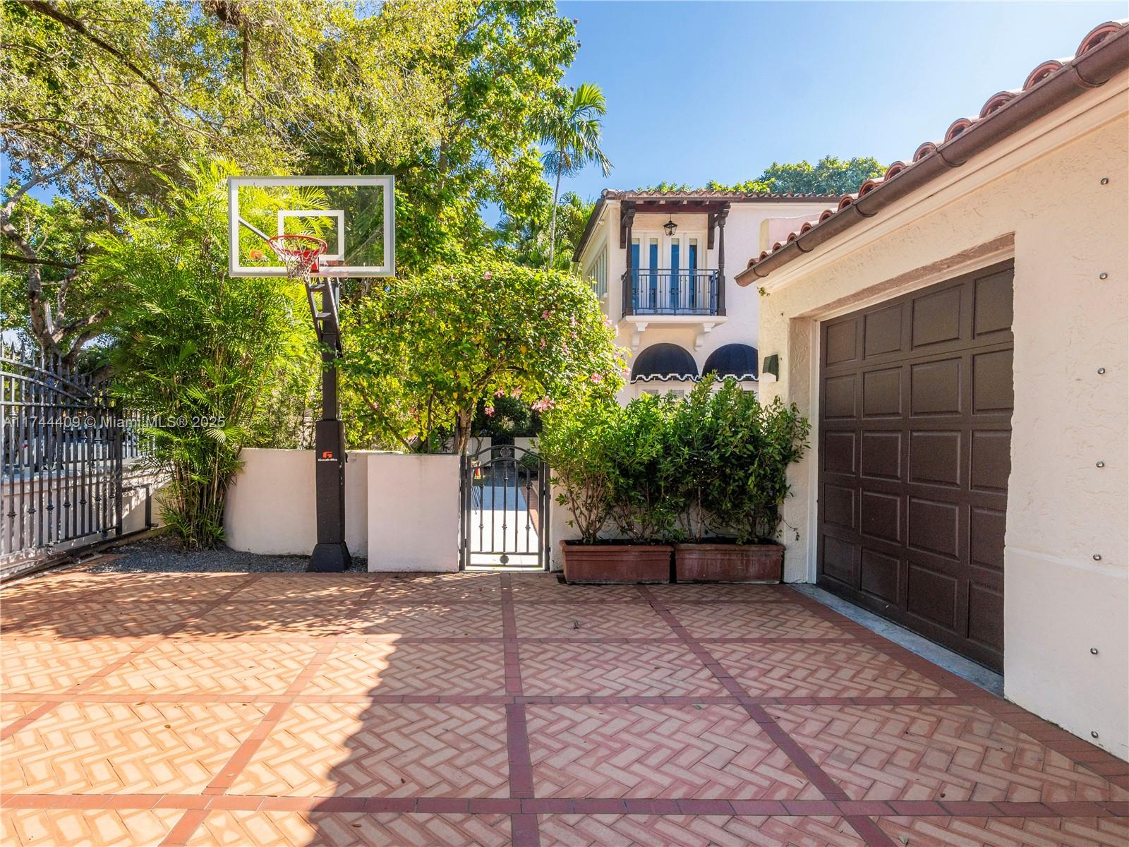 CORAL GAB SEC D REV PL - Residential