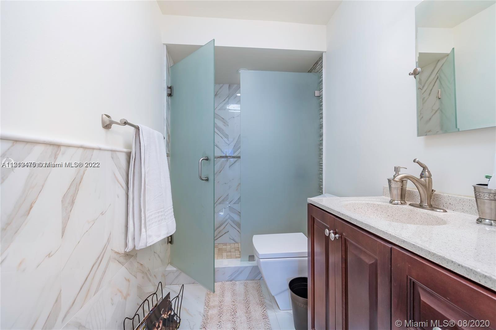 THE BEACH CLUB FONTAINEBL - Residential Lease