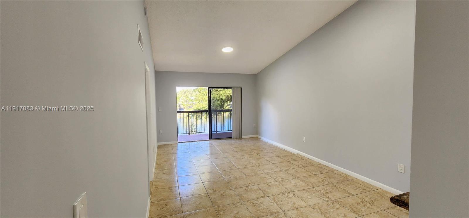 VILLAS DE VENEZIA CONDO - Residential