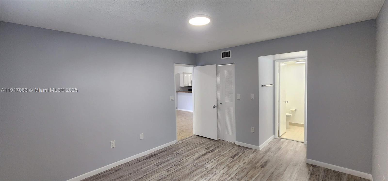 VILLAS DE VENEZIA CONDO - Residential