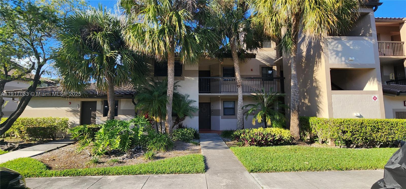 VILLAS DE VENEZIA CONDO - Residential