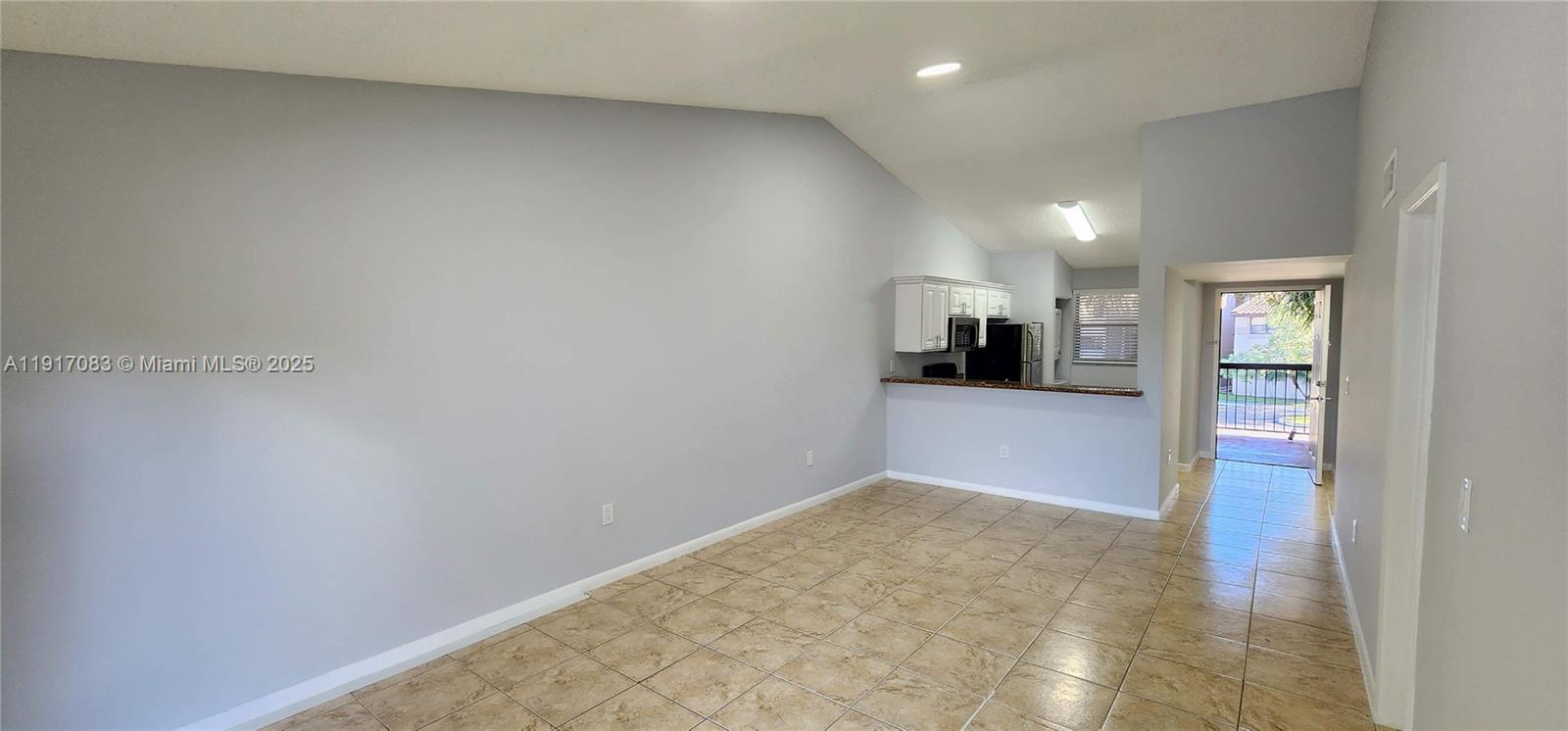 VILLAS DE VENEZIA CONDO - Residential