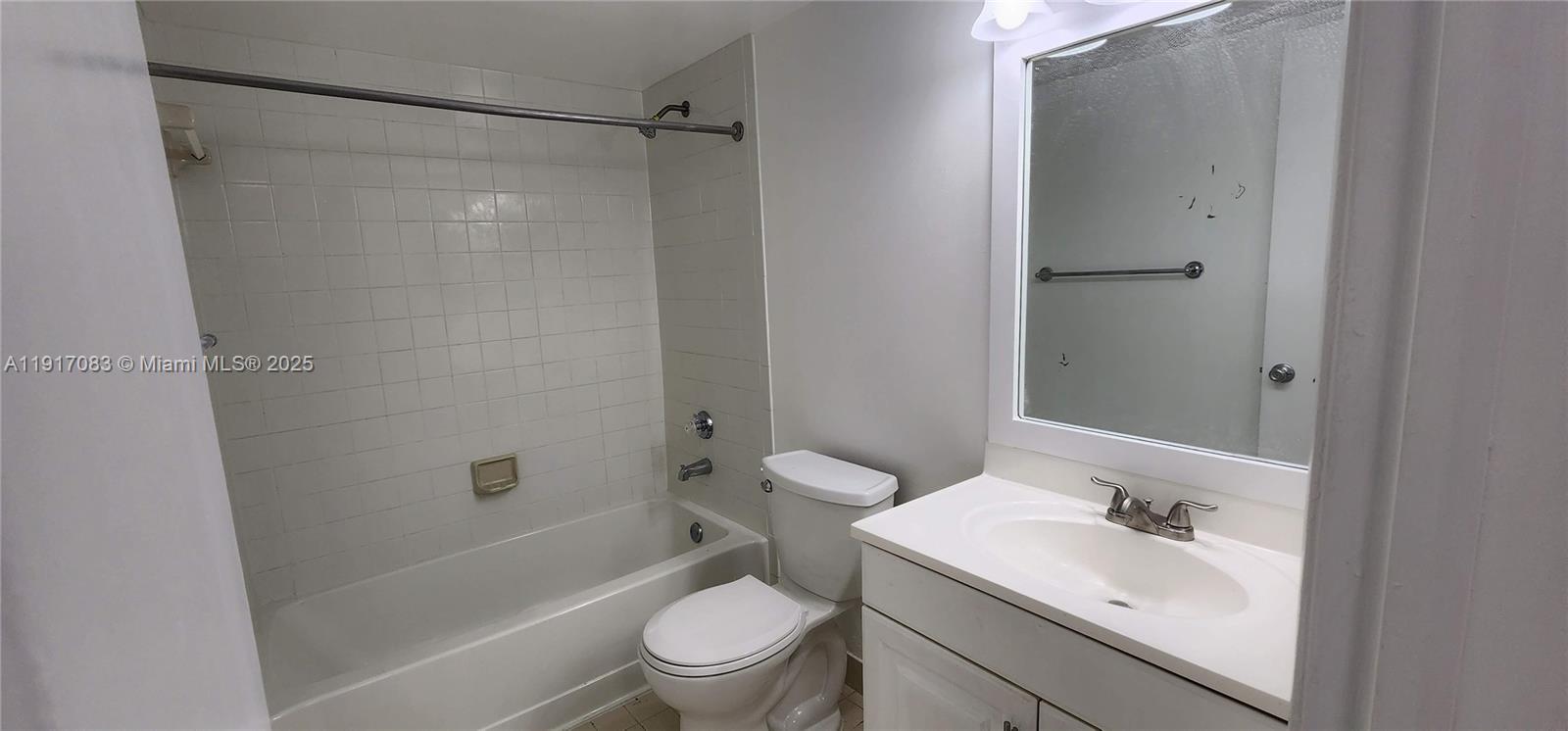 VILLAS DE VENEZIA CONDO - Residential