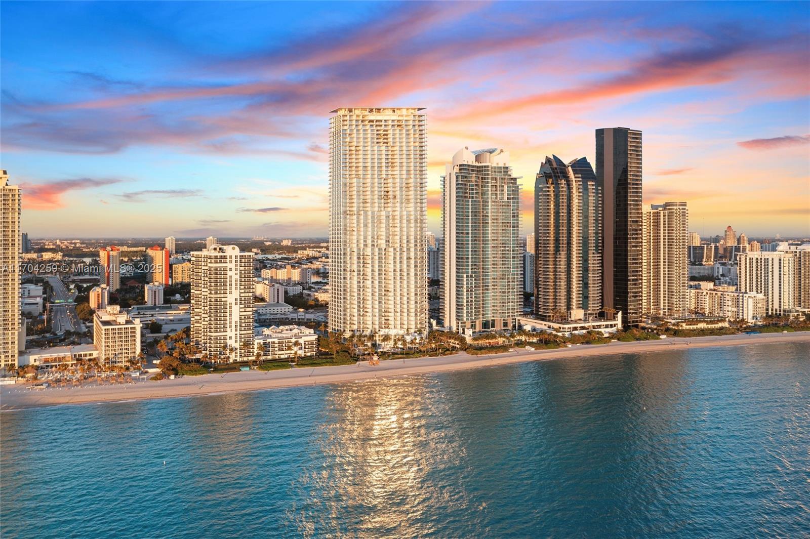 JADE SIGNATURE CONDO - Residential