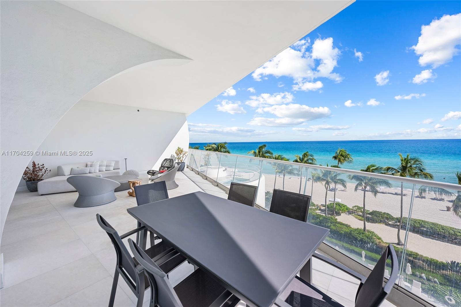 JADE SIGNATURE CONDO - Residential