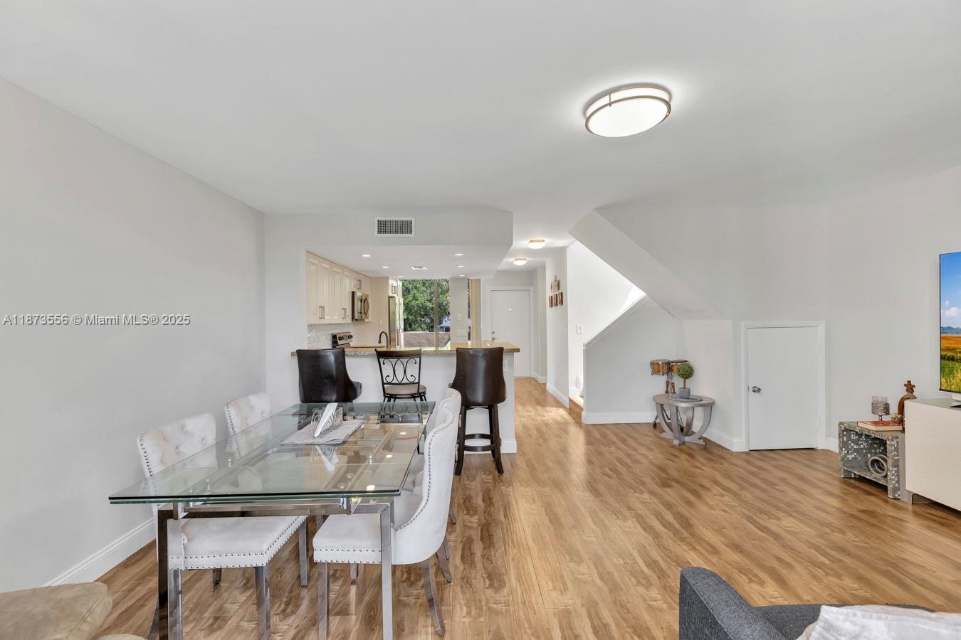 HARVEST SEC 2 CONDO - Residential