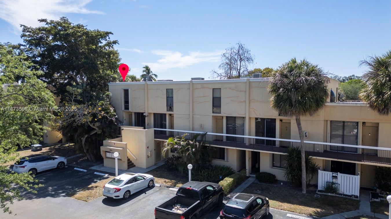 HARVEST SEC 2 CONDO - Residential