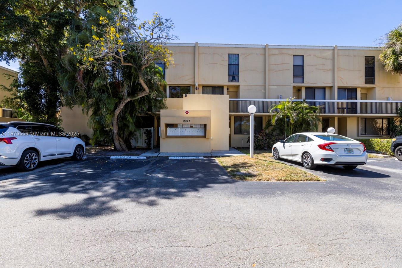 HARVEST SEC 2 CONDO - Residential