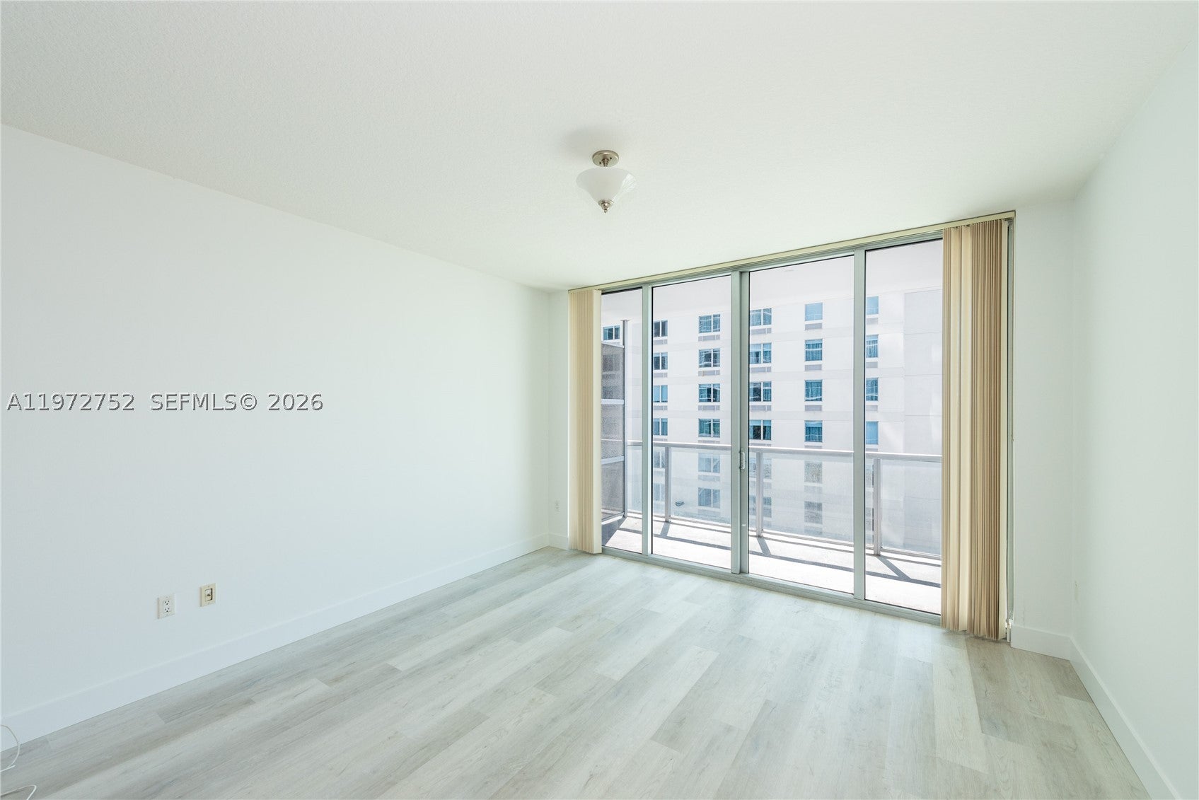 79 SW 12th St 1105-S