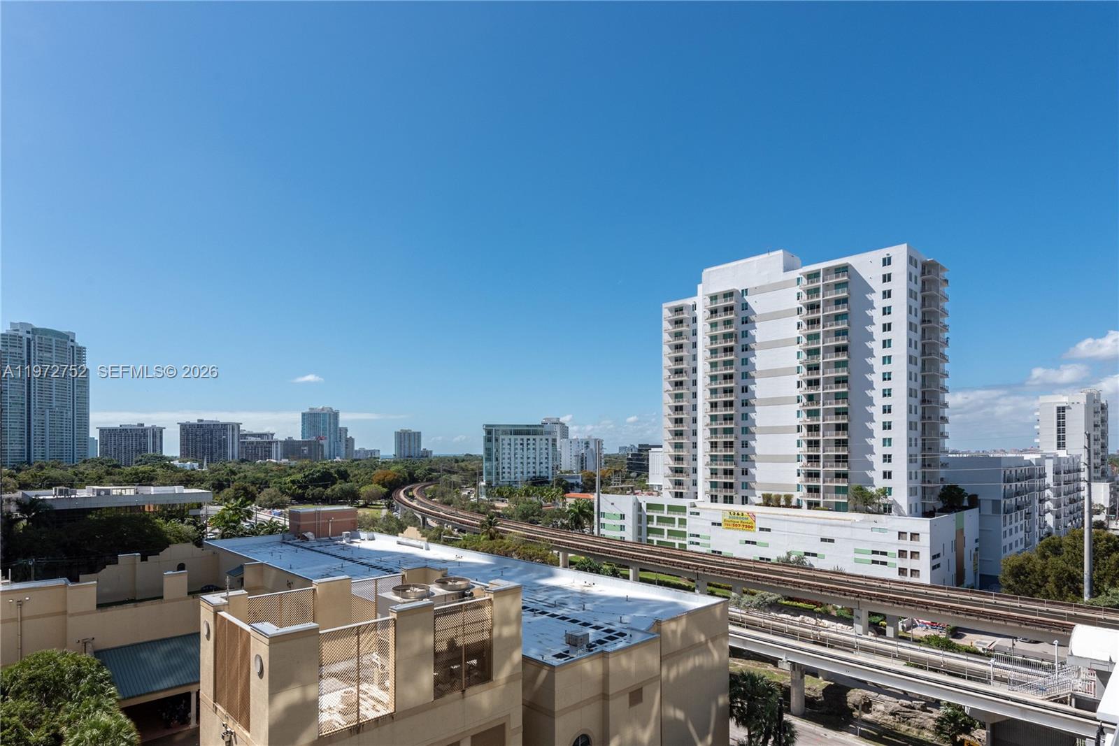 THE AXIS ON BRICKELL COND - Residential