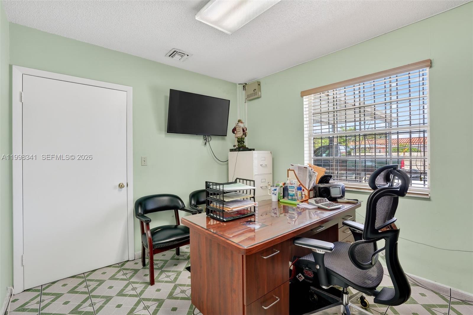 ZENA GDNS - Commercial Sale