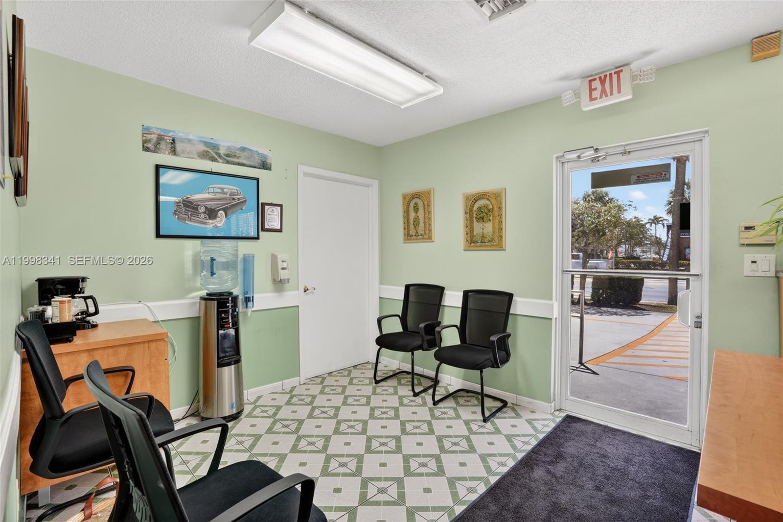 ZENA GDNS - Commercial Sale