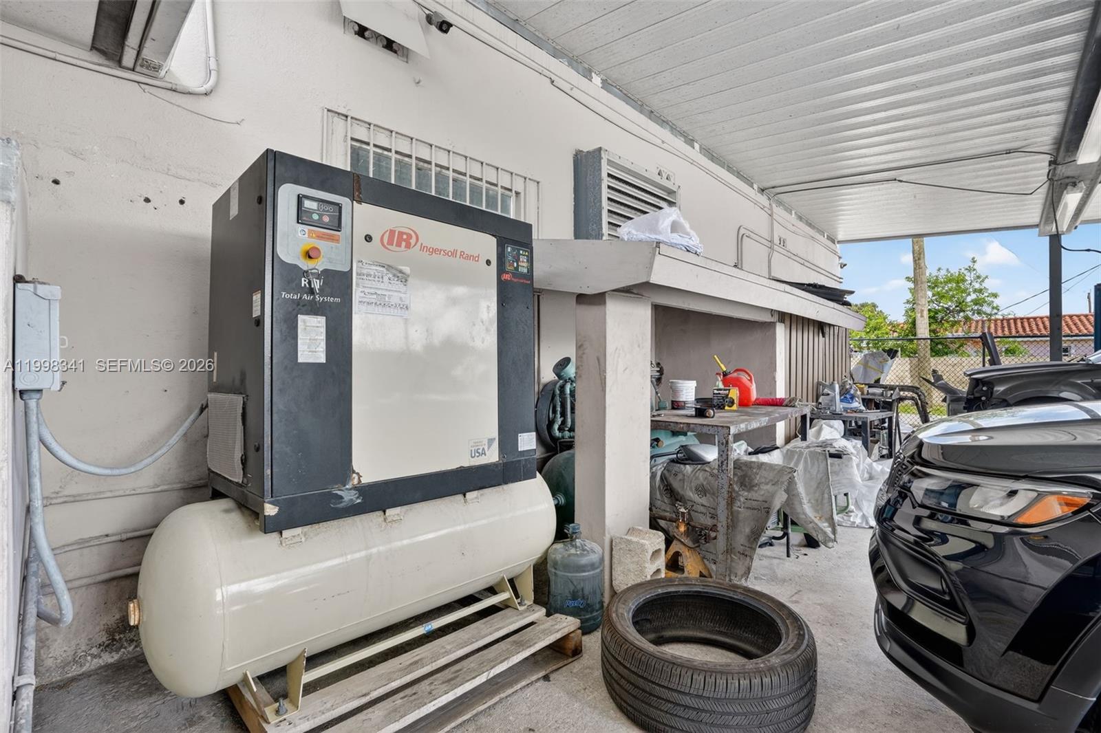 ZENA GDNS - Commercial Sale